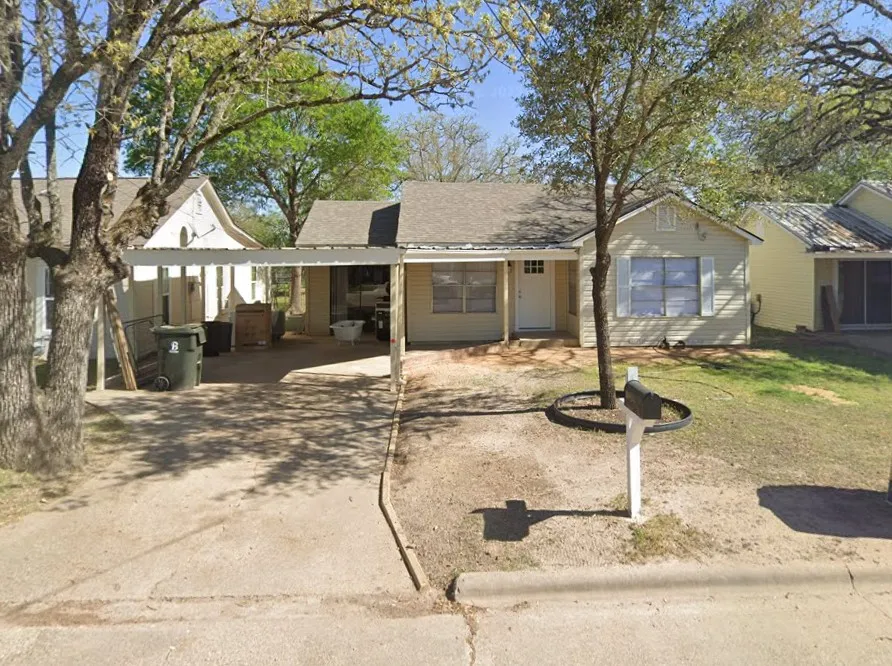 715 Lawrence