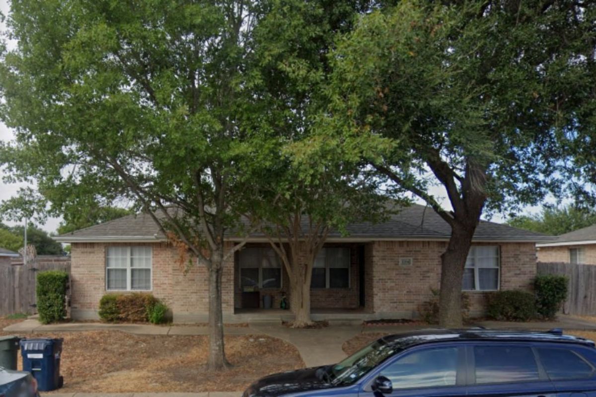 1706 S. Dexter
