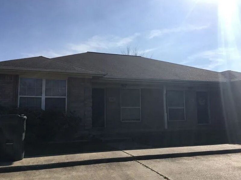 1742 Rock Hollow