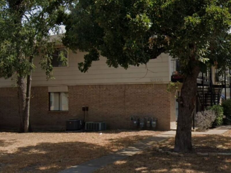 2409 Pedernales #D