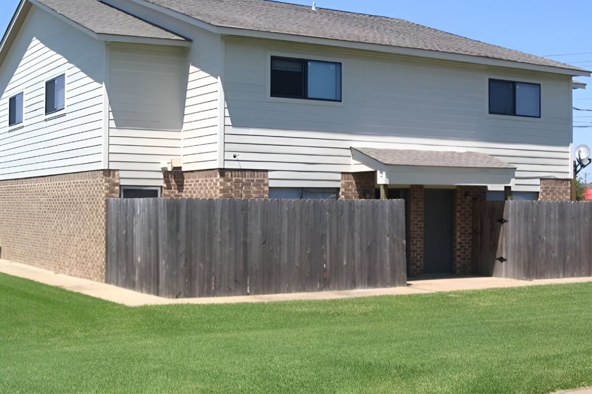 2819 Longmire A